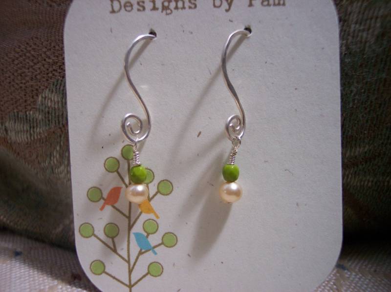 Perle Und Grüne Wirbel von pamshaffer