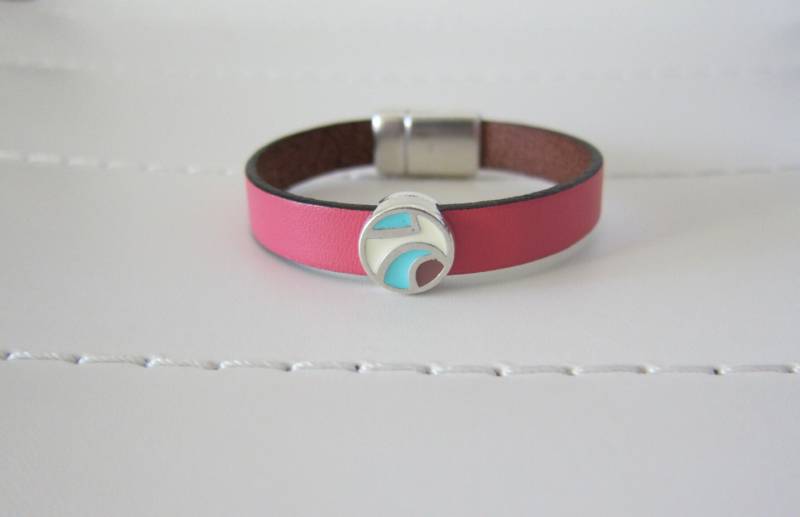 Rosa Flach Leder/10mm Mit Silber Türkis Lila Emaille-Folie-Armband Rosa Flach Leder/10mm Mit Silber Türkis Lila Emaille-Folie-Armband von pamshaffer