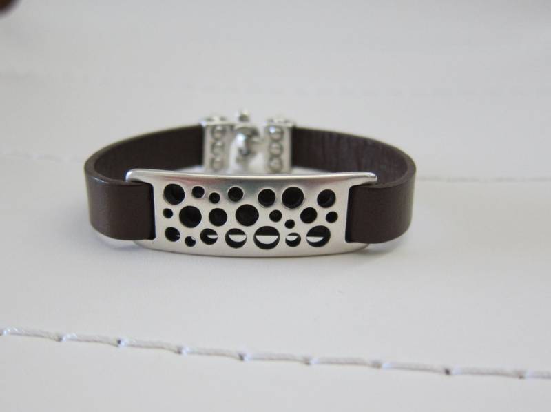 Schwarze Flache Leder | 10mm Mit Silber Folie Armband Schwarze Flache Leder | 10mm Mit Silber Folie Armband von pamshaffer