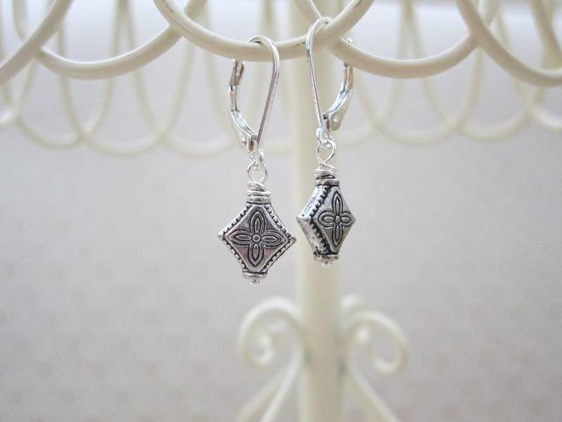 Tibet Silber Ohrringe Mit Brisur Tibet Silber Ohrringe Mit Brisur von pamshaffer