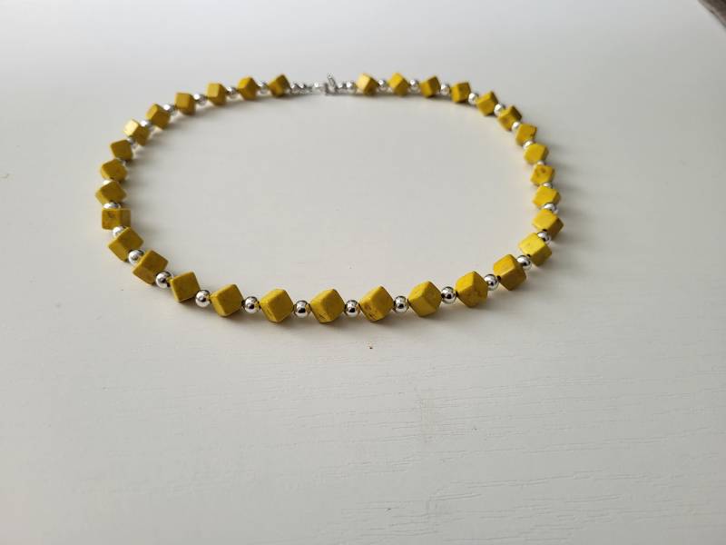 Gelbe Howlithkette von pantherisdesign