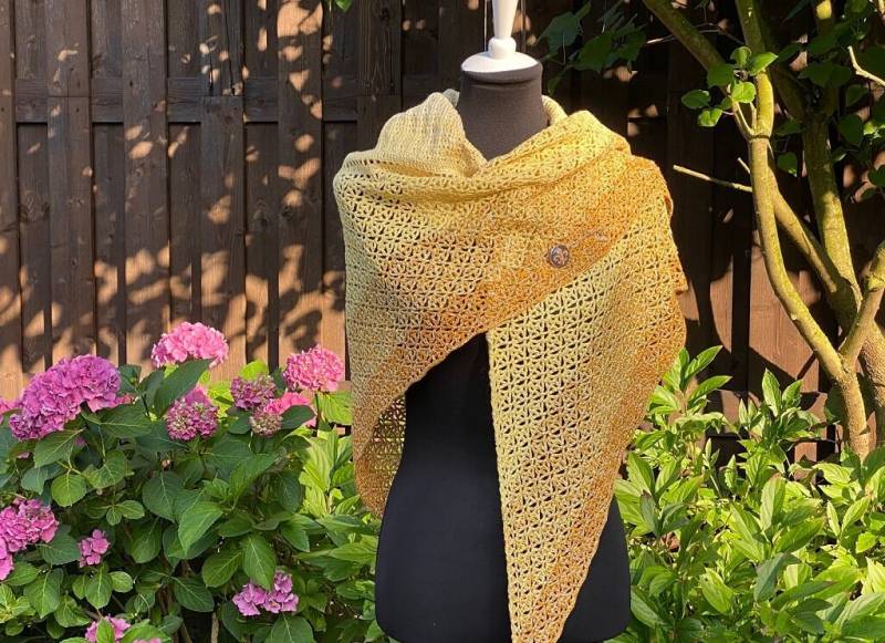 Dreiecktuch/Schaltuch Stola - Handmade Zum Einkuscheln von paperandmorevonUte