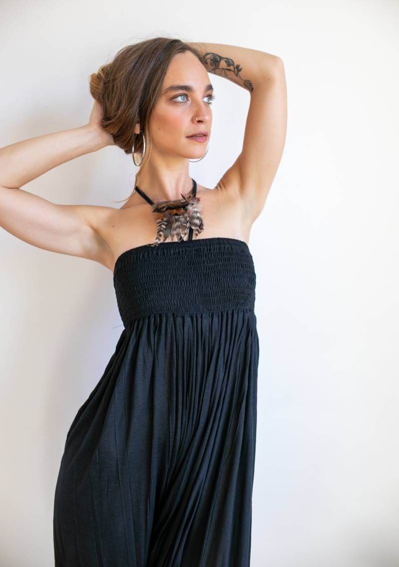 Chandra Punjabi Pullover Onesie in Schwarz von paramitadesign