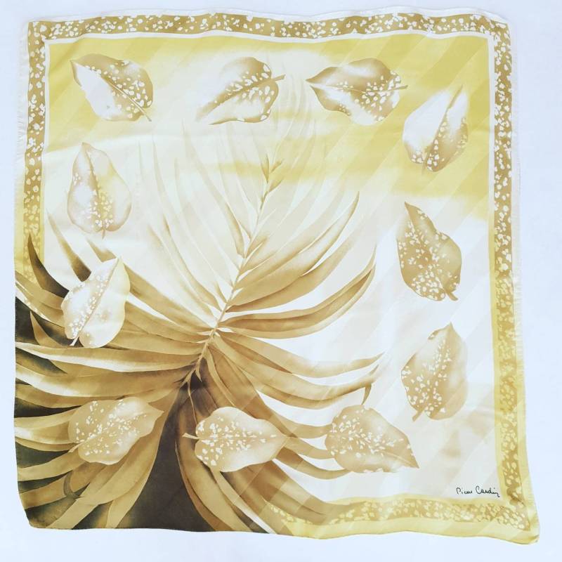 Pierre Cardin Vintage Schal von passatosetoso