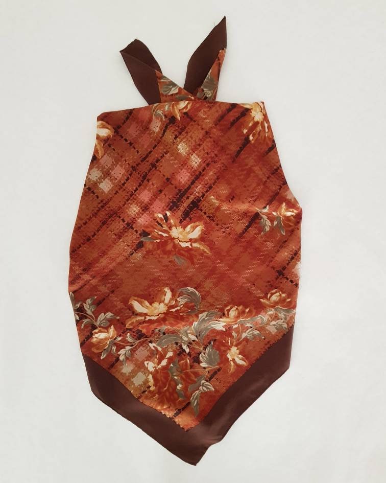 Vintage-Schal Aus Reiner Seide Mit Blumenmotiv von passatosetoso
