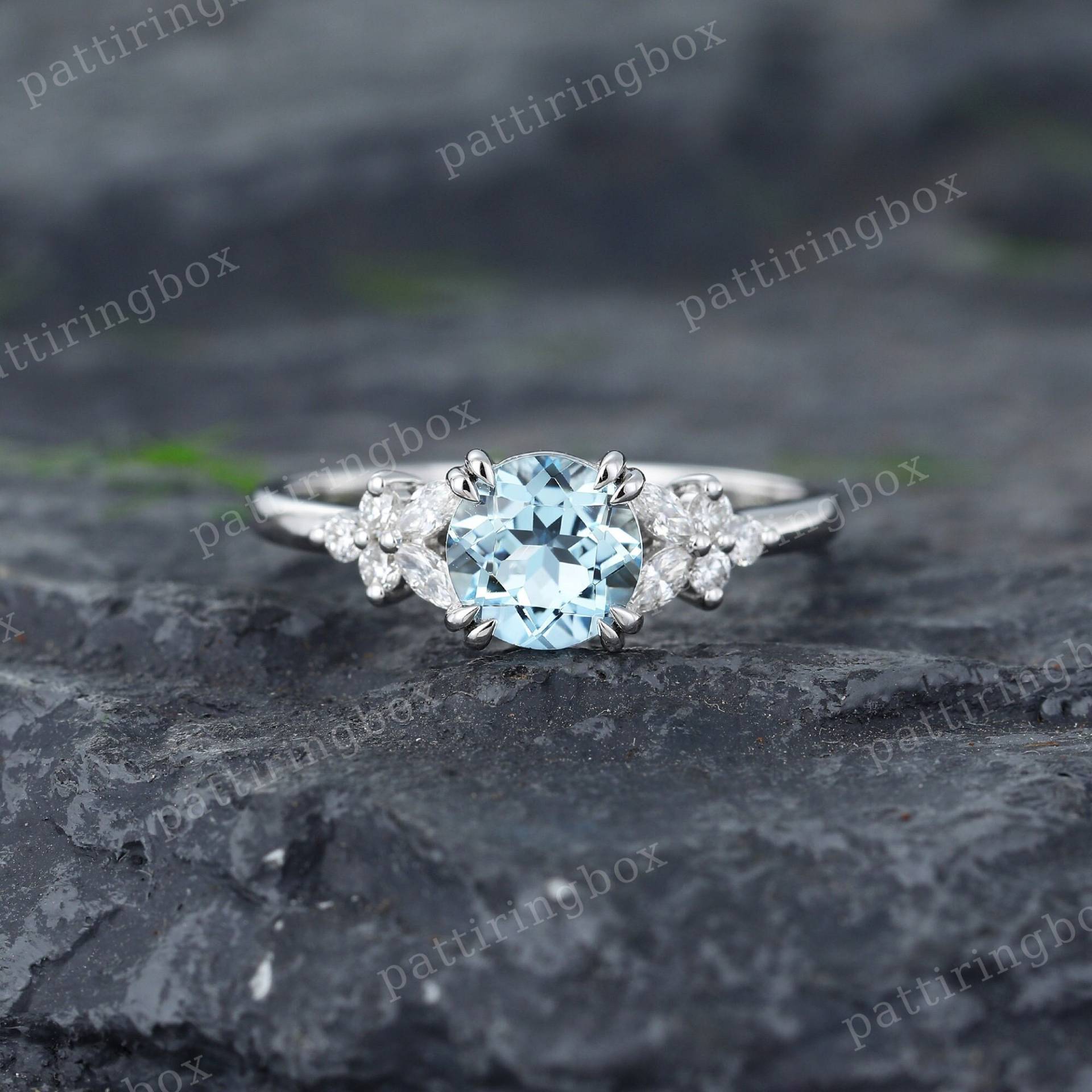 Aquamarin Verlobungsring Vintage Weißgold Einzigartiger Marquise Diamant Cluster Ring Art Deco Braut Jubiläum Versprechen Ring von pattiringbox