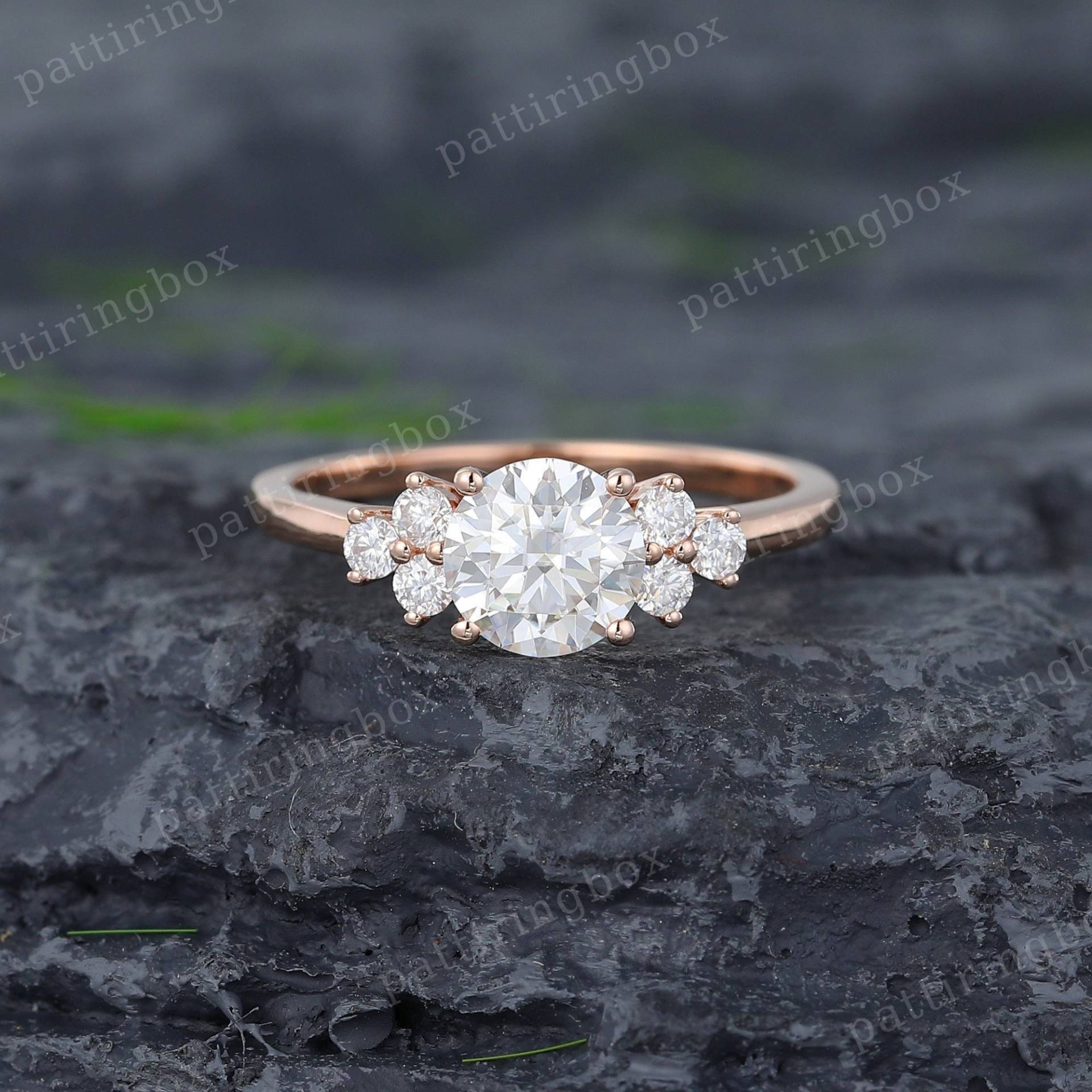 Einzigartige Rose Gold Moissanite Verlobungsring Vintage Diamant Prong Set Braut Cluster Ring Jubiläum Versprechen Für Frauen von pattiringbox