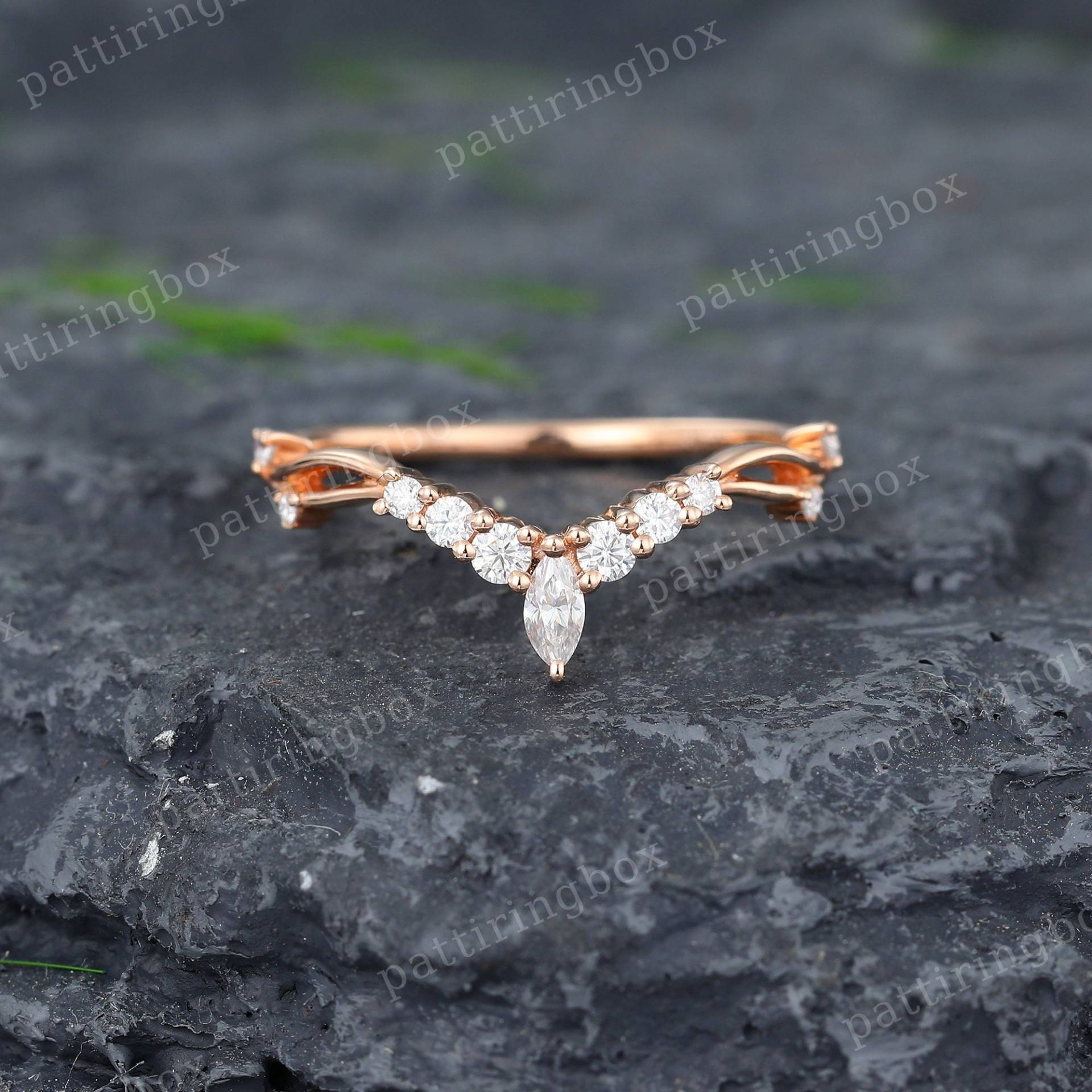 Moissanite Ehering Einzigartige Marquise Rose Gold Gebogener Art Deco Diamant Matching Stacking Band Vintage Promise Für Frauen von pattiringbox