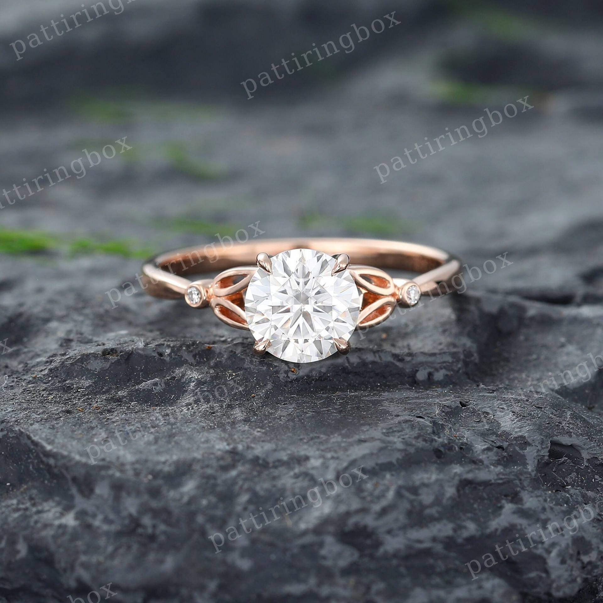 Moissanite Verlobungsring Vintage Rose Gold Unikat Diamant Dainty Ring Art Deco Braut Hochzeit Jahrestag Versprechen Ring von pattiringbox