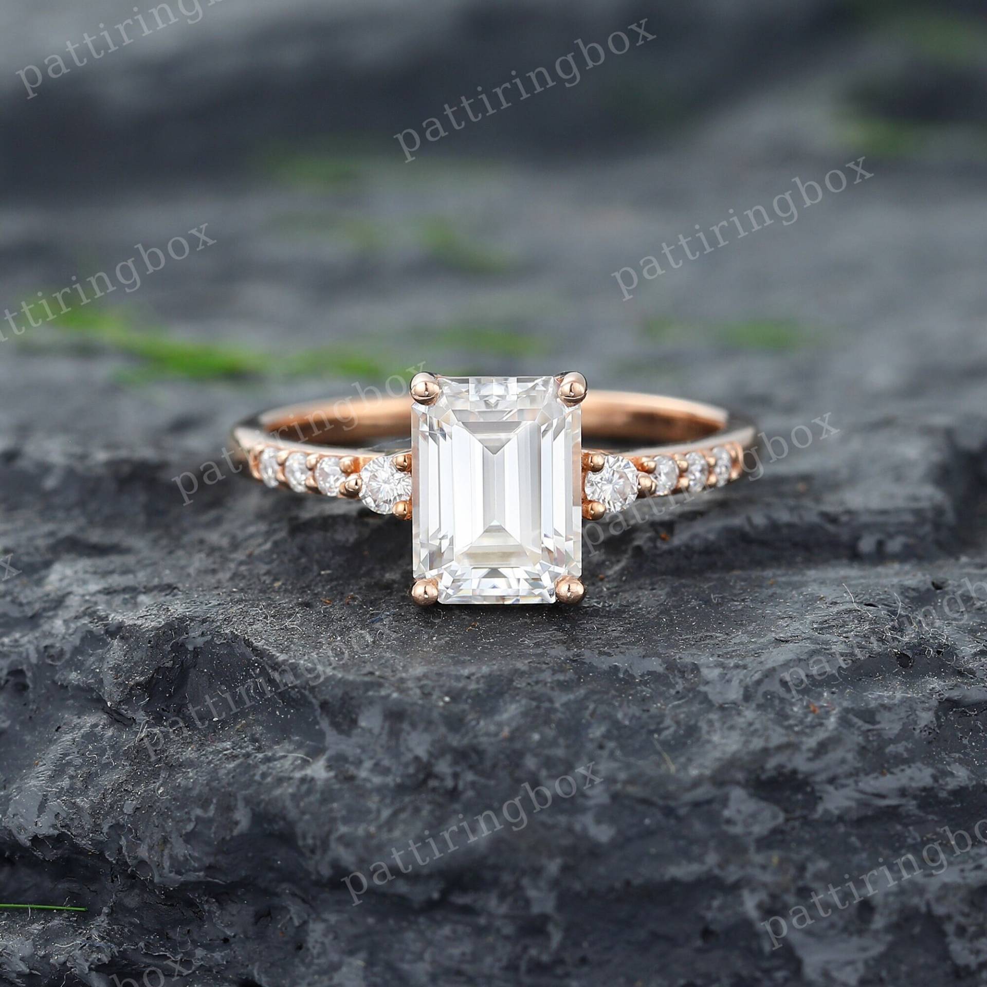 Smaragdschliff Moissanite Verlobungsring Vintage Einzigartige Rose Gold Diamant Pflastern Ring Brautjubiläum Versprechen Für Frauen von pattiringbox