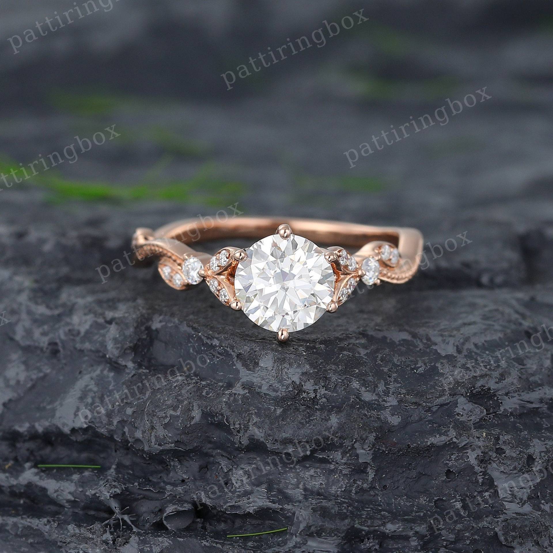 Unikat Rose Gold Moissanite Verlobungsring Milgrain Art Deco Diamant Cluster Vintage Hochzeit Jahrestag Versprechen Ring von pattiringbox