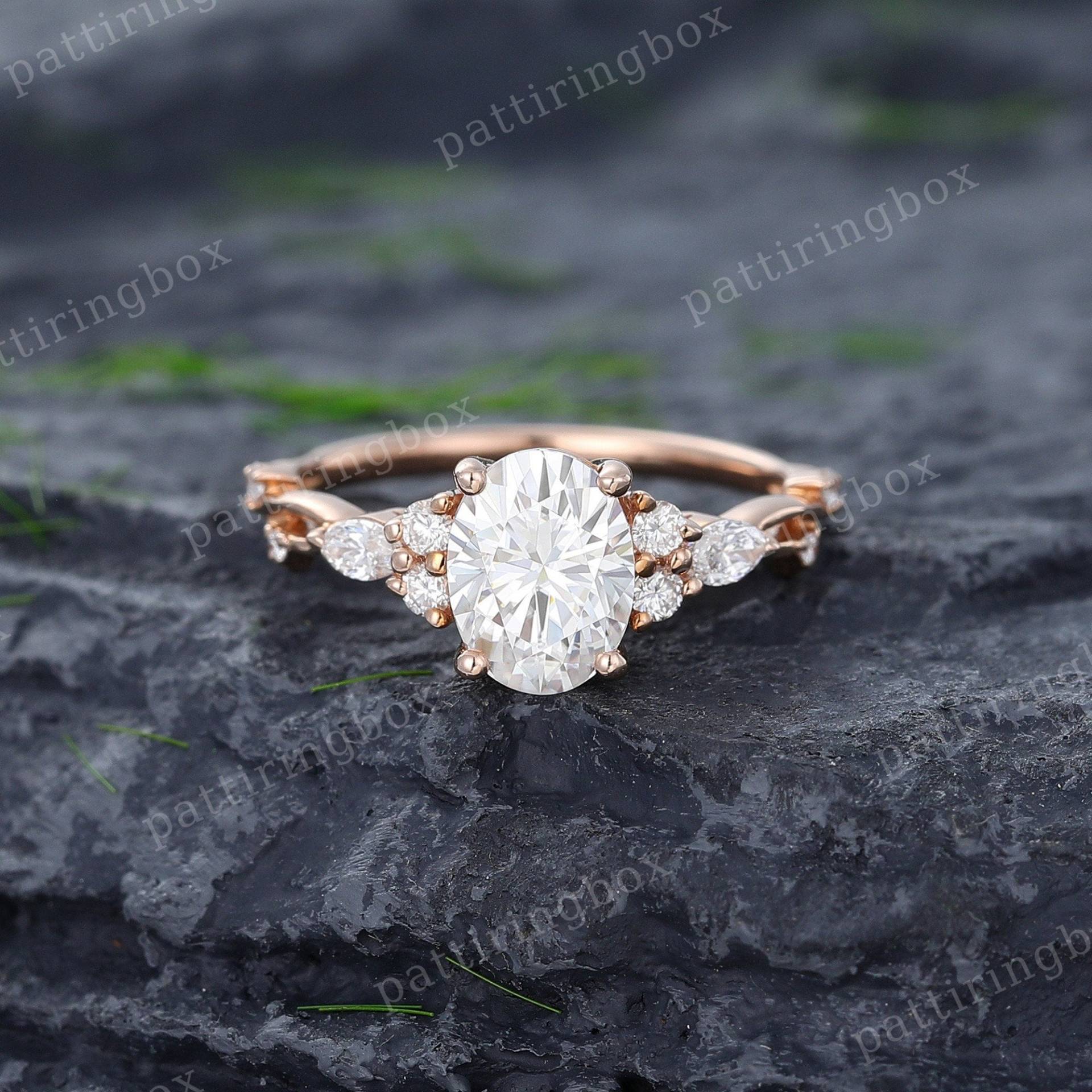 Vintage Oval Moissanite Verlobungsring Einzigartige Rose Gold Marquise Schnitt Diamant Cluster Ring Braut Jahrestag Versprechen von pattiringbox