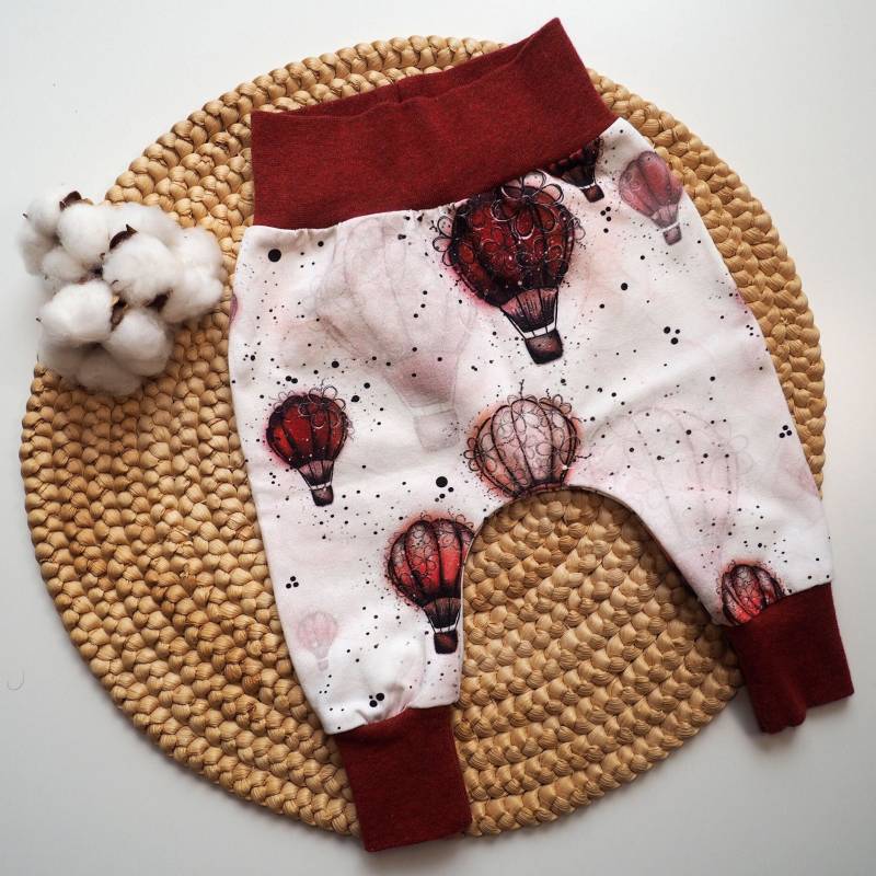Pumphose Baby Traumblüte Heißluftballon Burgundy Dunkelrot Kinder Mädchen Bio Jersey Hose Blumen Watercolor von paulchens
