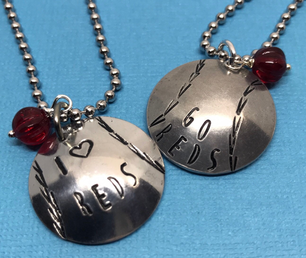 Rot | Wählen Sie Ihr Team Baseball-Kette Hand Gestempelt Geschenk Baseball-Liebhaber-Geschenke Baseball-Fan Stolz Benutzerdefinierte Schmuck von peaceJOYloveShop