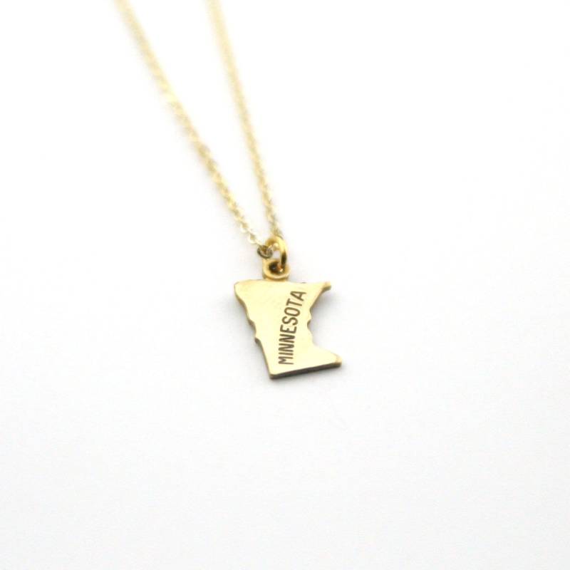 Minnesota State Name Halskette | Umzugsgeschenk Bester Freund Zustand Liebe Messing Schmuck Hergestellt in Den Usa Andenken Geschenk Heimatland Minnesota State Name Halskette | Umzugsgeschenk Bester Freund Zustand Liebe Messing Schmuck Hergestellt in Den Usa Andenken Geschenk Heimatland von peachtreelane