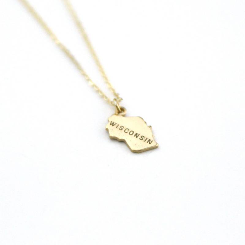 Wisconsin State Name Halskette | Umzugsgeschenk Bester Freund Zustand Liebe Messing Schmuck Hergestellt in Den Usa Andenken Geschenk Heimatland Wisconsin State Name Halskette | Umzugsgeschenk Bester Freund Zustand Liebe Messing Schmuck Hergestellt in Den Usa Andenken Geschenk Heimatland von peachtreelane