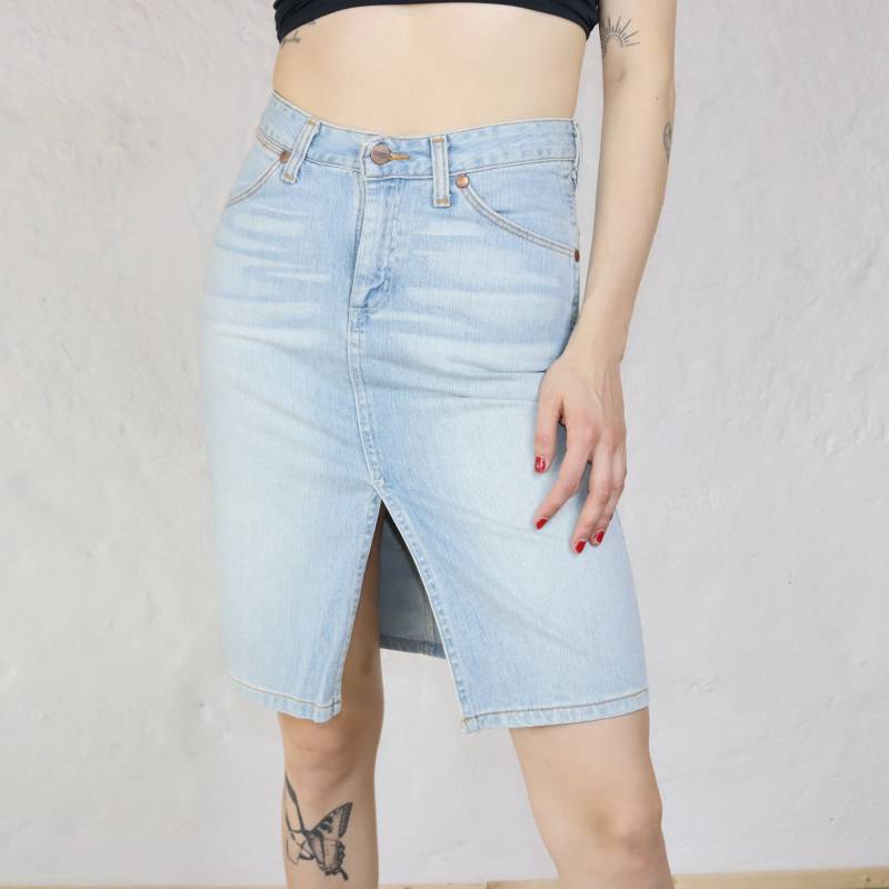 Vintage Wrangler Jeansrock Mit Schlitz Hellblau Deadstock W27 von peakofvintage