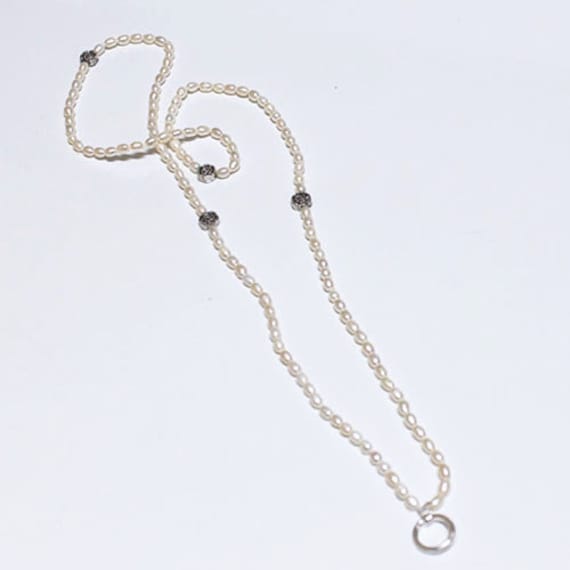 Rose Mark 4-5mm Weiß Süßwasser Kultiviert Perle Brillenhalter, 29" Rose Mark 4-5mm Weiß Süßwasser Kultiviert Perle Brillenhalter, 29" von pearlbyiris