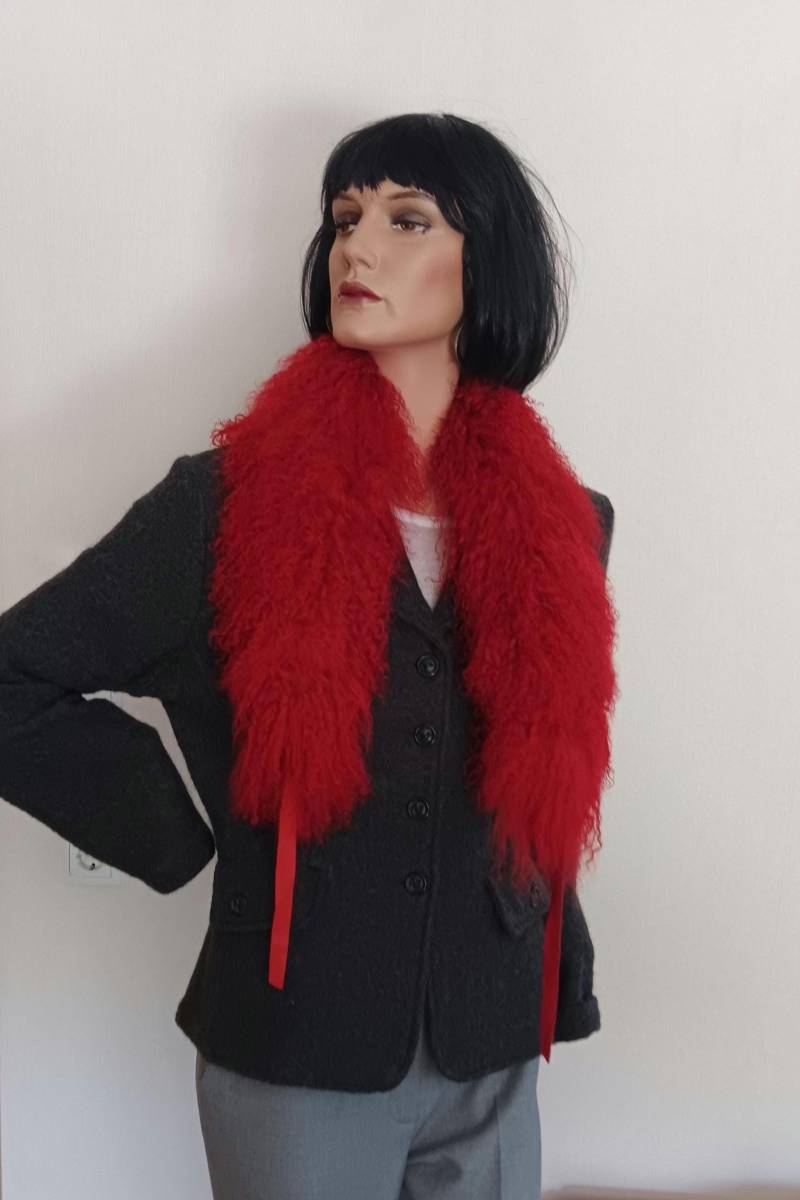 Loop, Schal, Kragen Aus Tibetlamm in Ferrari-Rot. Scarf, Collar, Lambskin, Mongolin-Lamm von pelzArt