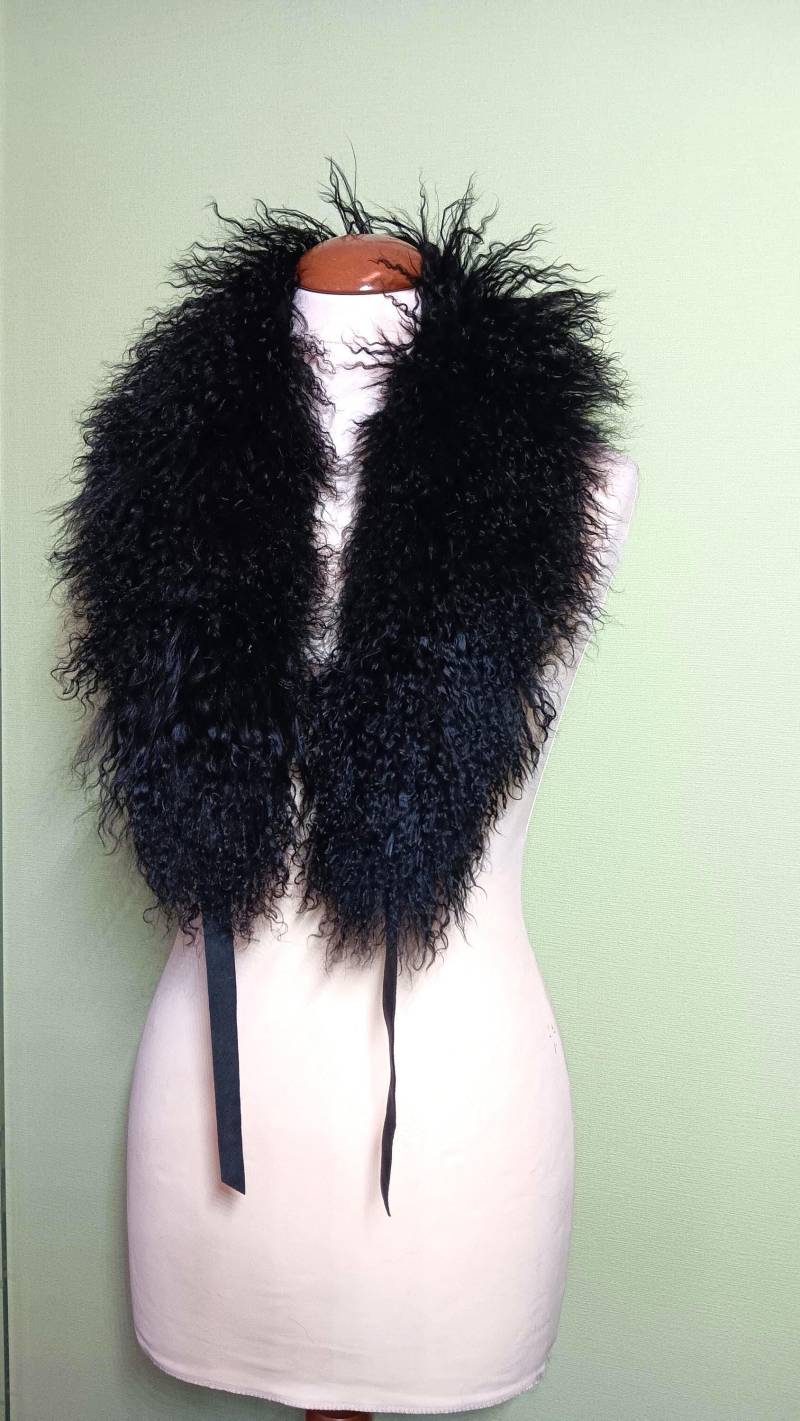 Pelzschal Aus Tibetlammfell, Herbst - Und Winteraccessoire, Kragen, Loop, Schal Lammfell, Collar, Scarf von pelzArt