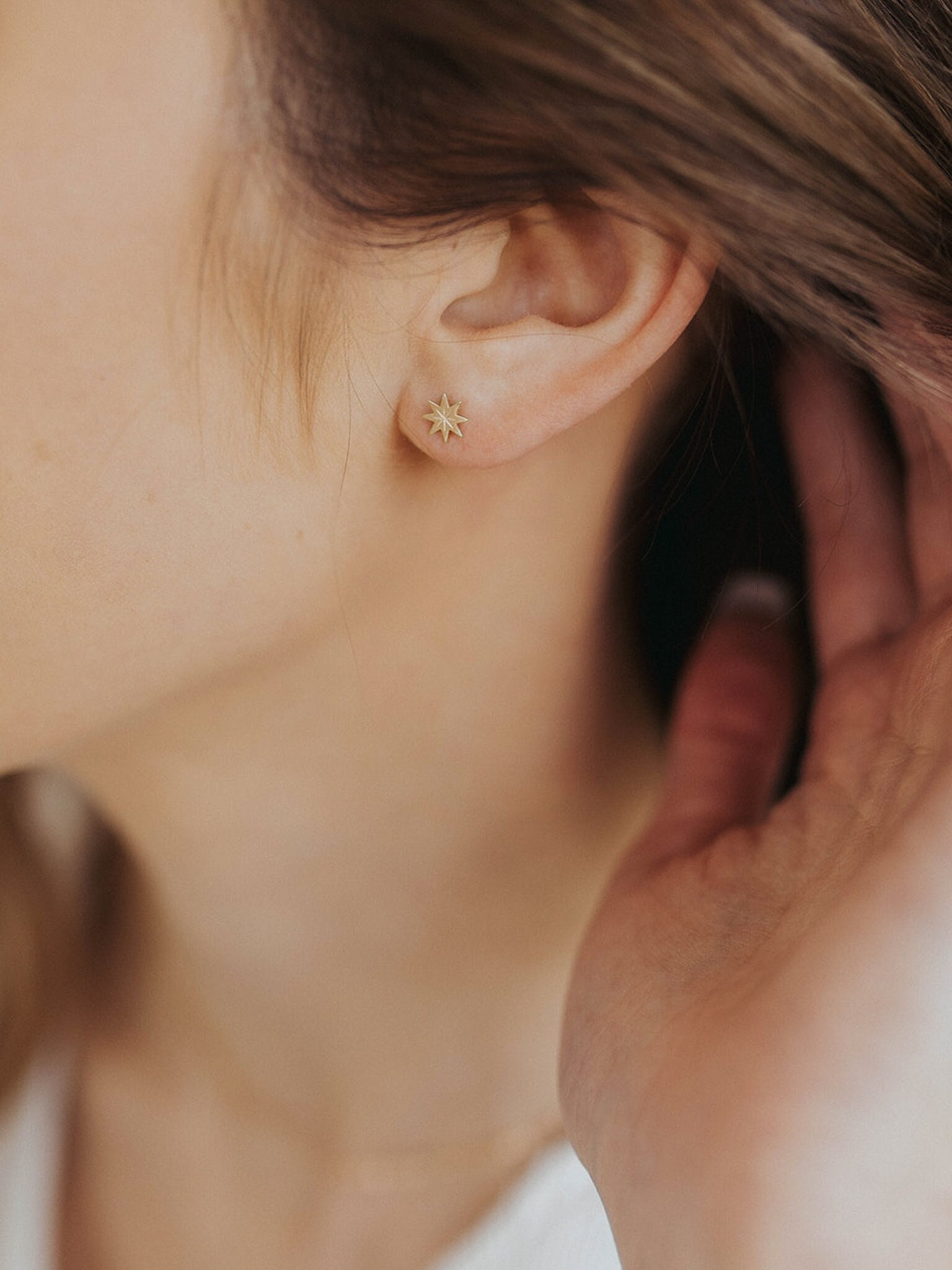 14K Gold Stern Ohrringe, Ohrringe Stern, Ohrstecker, Sommer Strand Minimal Minimalist, Lehrer von penelopefinejewelry