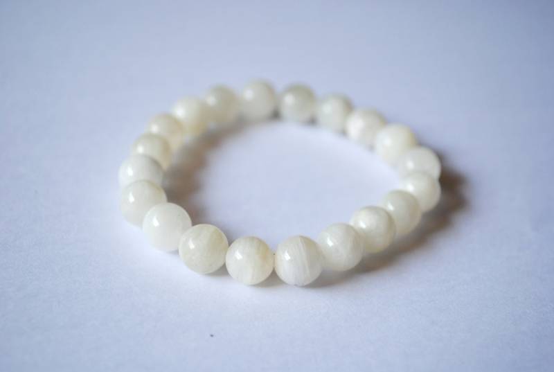 Eine Einfache, Entworfen Von Regenbogen Mondstein Armband von penny1881