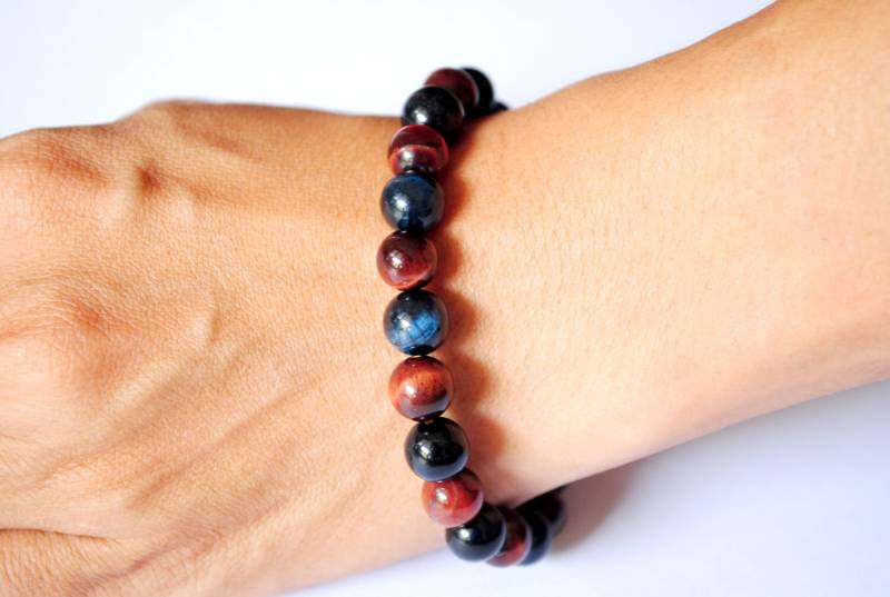 Kombination Von Rot & Blau Tiger Auge Einfaches Design Armband Stein Größe 8 Mm von penny1881