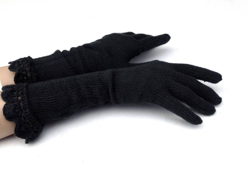 Handgestrickte Schwarze Spitzenhandschuhe Elegante Frauen-Abendhandschuhe von peonijahandmadeshop