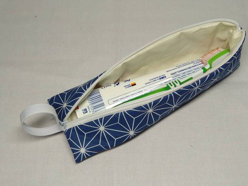 Zahnbürstentasche, Reiseetui, Schminktasche, Krimskramstasche, Stifteetui von peppaKus