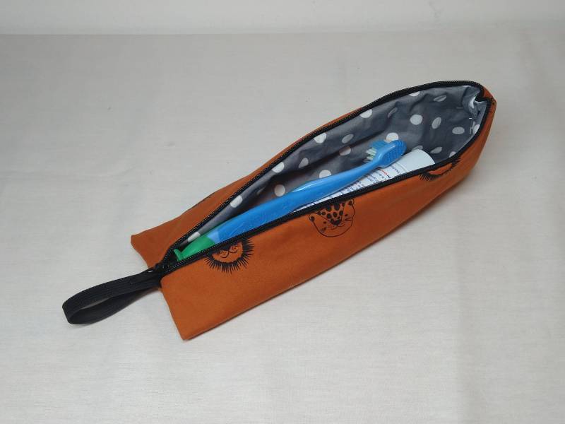 Zahnbürstentasche, Reiseetui, Schminktasche, Krimskramstasche, Stifteetui von peppaKus
