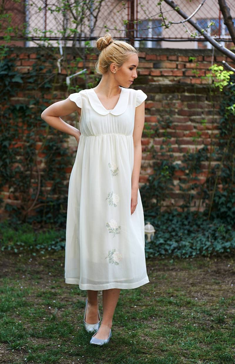 Hochzeitskleid Alternative, Boho Hochzeitskleid, Weißes Besticktes Kleid, Lässiges Retro Sommerhochzeitenkleid von perotoknitwear