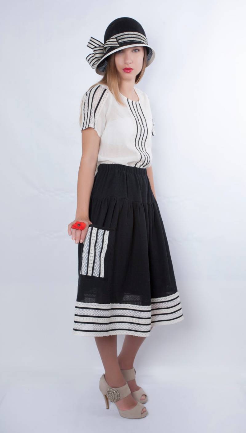 Schwarzer Rock, Eleganter High Waisted Plus Size Kleidung, Retro-stil Swing Schwarz Und Weiß-Rock von perotoknitwear