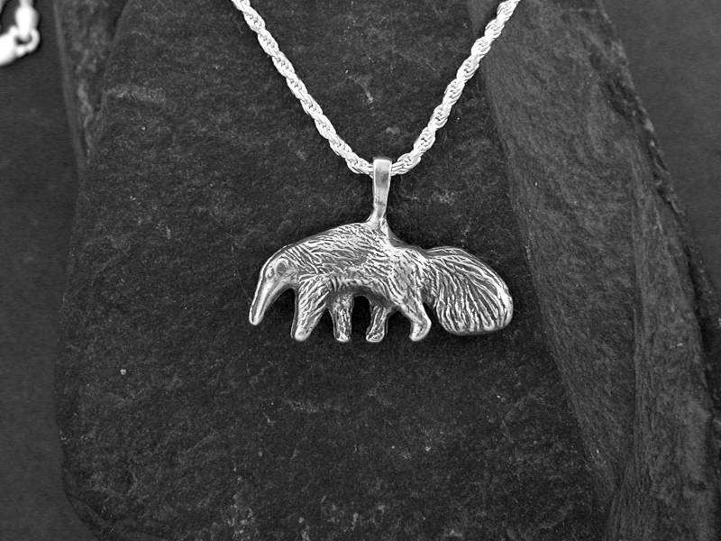 Sterling Silber Ameisenbär Anhänger An Einer Kette Aus Sterlingsilber von peteconder