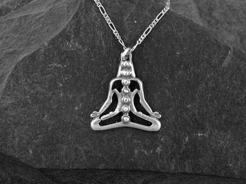 Sterling Silber Chakra-Anhänger An Einer Kette Aus Sterlingsilber von peteconder