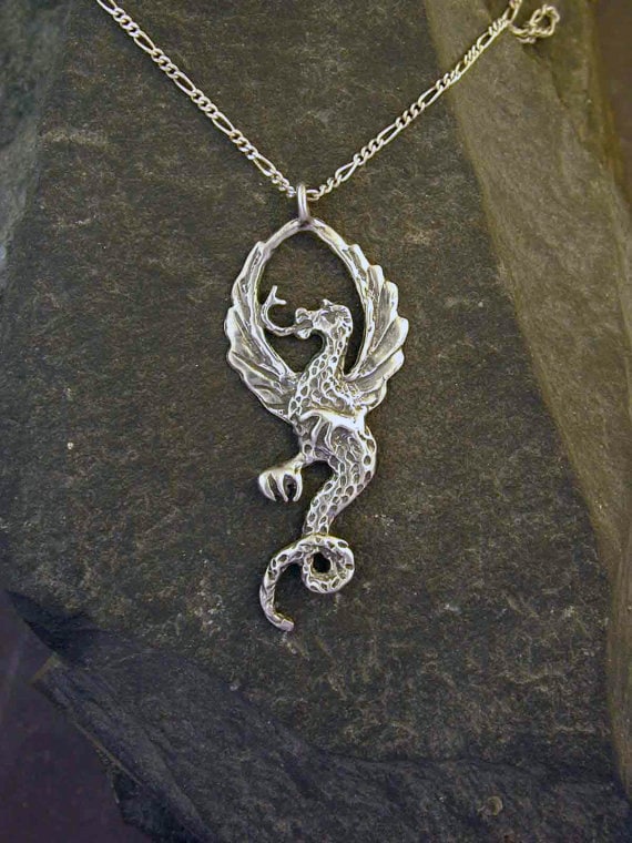 sterling Silber Drachen Anhänger An Einer Kette Silber von peteconder