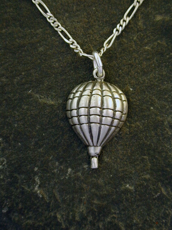 sterling Silber Heißluftballon Anhänger An Einer Kette von peteconder
