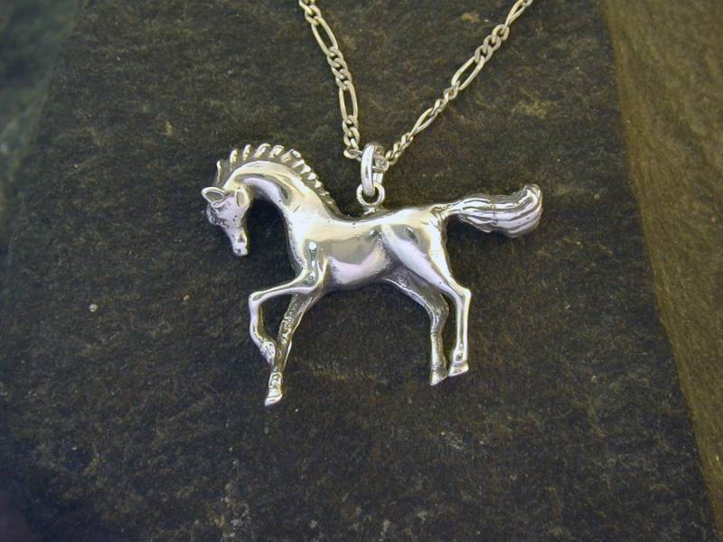 sterling Silber Pferdeanhänger An Einer Kette von peteconder