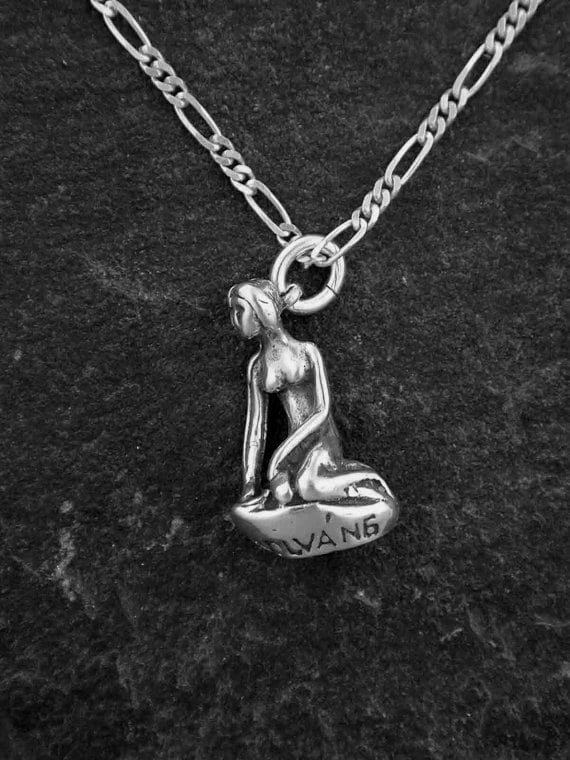 sterling Silber Solvang Kleine Meerjungfrau Anhänger An Einer Kette von peteconder