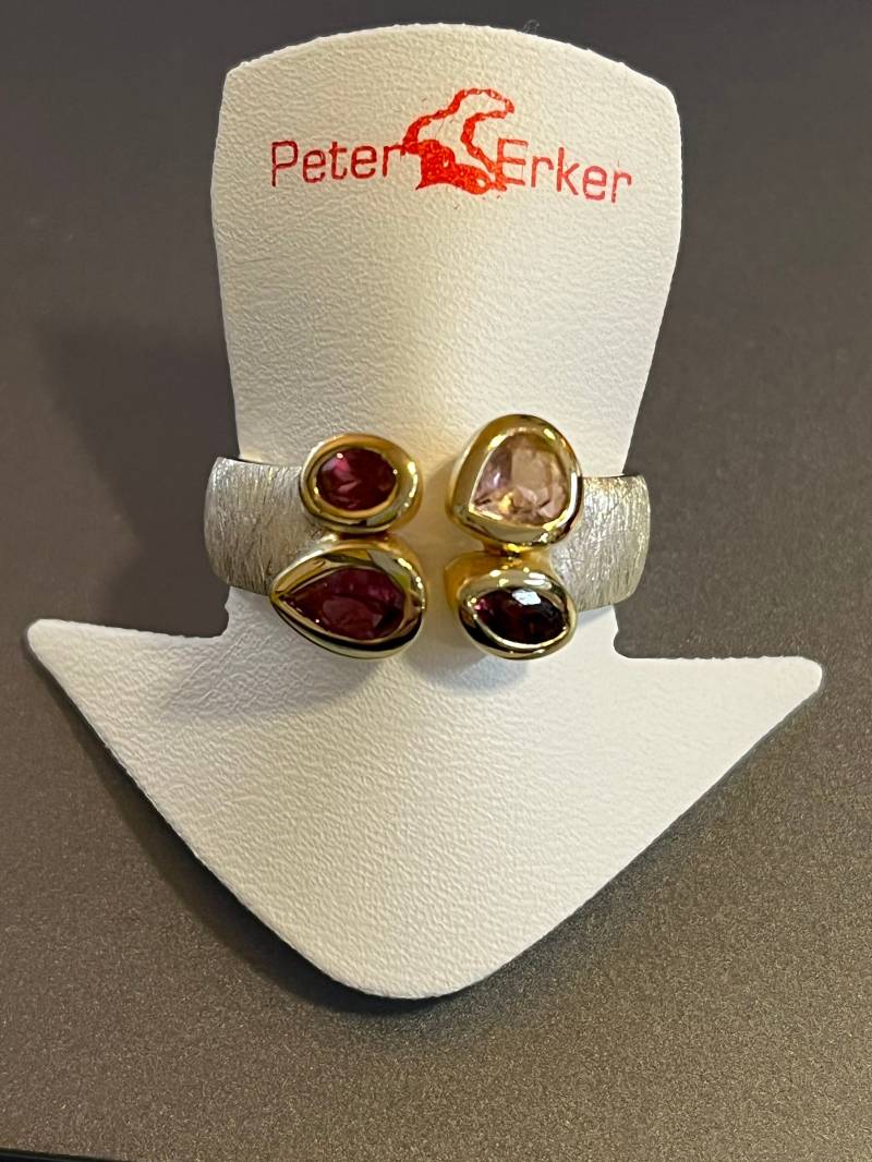 Wunderschöner Ring Mit Roten Turmalinen in Silber Und Vergoldetem Gefasst Art. Nr. R90Rt von petererker