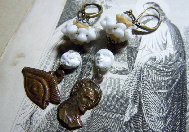 Inter Omnis-Saint-Gebete Inter Omnis-Saint-Gebete von petitExpedition