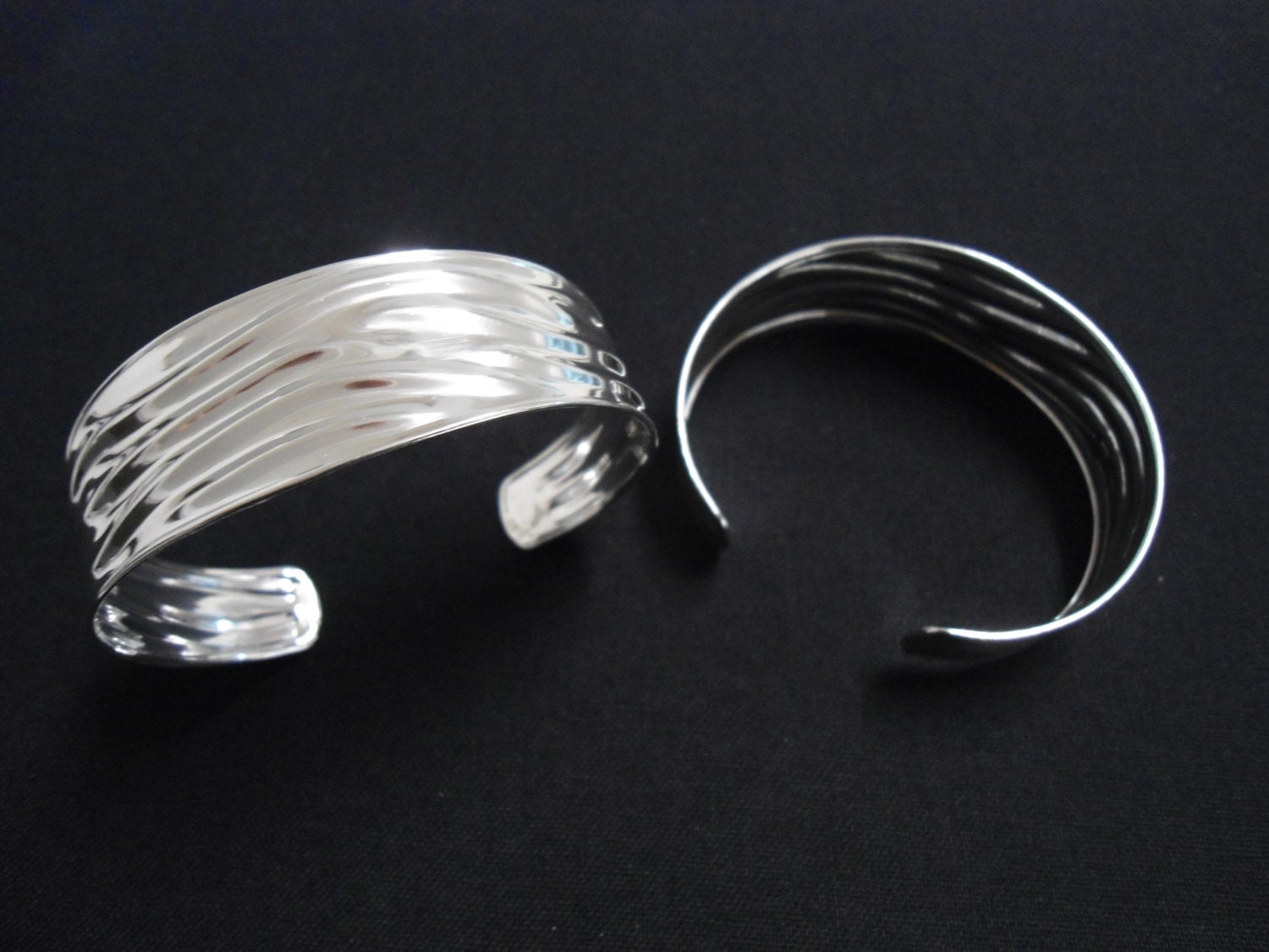 Gebündeltes Armband Zerknittert 22mm, Massives Silber 20Grs Made in France Gebündeltes Armband Zerknittert 22mm, Massives Silber 20Grs Made in France von philippeandrejean