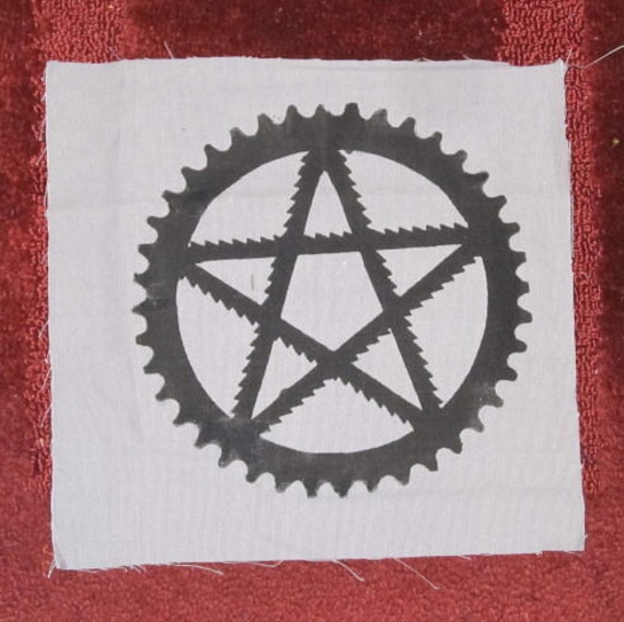 Back Patch - Pentagramm, Der Fahrradteile, Sägeblätter Und Bike-Kassette Für Rücken Oder Schwarz Auf Grau Canvas Tasche Groß von phoenixcompost