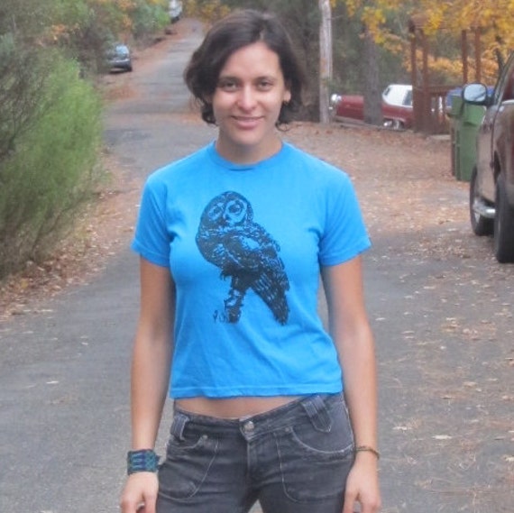 Eule, Klein - Auf Dem Licht Blau Ausgestattet Tshirt, Entdeckt Weißheits Silkscreen Screenprint Hoot Owl Shirt Top Zusätzliche Xs Cascadia Erde von phoenixcompost