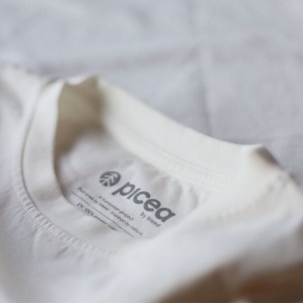 picea.earth Classic Fit Quality Basic T-Shirt Weiß picea.earth Classic Fit Quality Basic T-Shirt Weiß von picea.earth