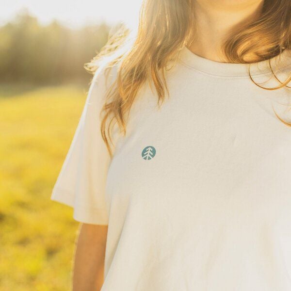 picea.earth Hügel T-Shirt von picea.earth