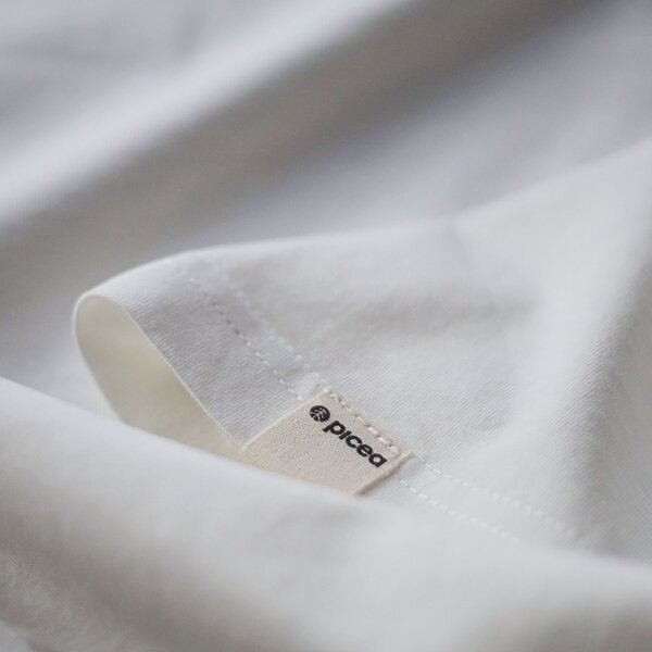 picea.earth Sleeveless Quality Basic T-Shirt Damen Weiß von picea.earth