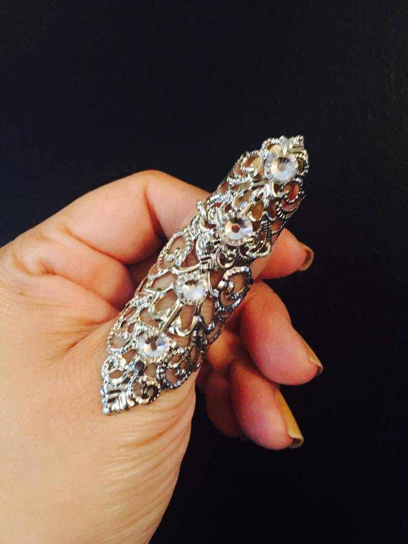 Daumen-Rand, Schilderring, Filigraner Ring, Metallnagelschutz, Fingerabdeckung, Silberne Filigrane, Klare Kristalle Sizable von pickapicka