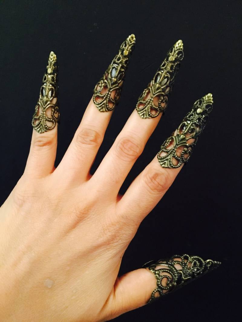 Pfeilkrallen Oder Fingerspitzen in Antik Messingfarbe, Set Mit 5stk. Sie Sind Größenverstellbar von pickapicka