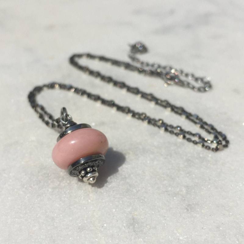 Pave Diamant Rosa Opal Anhänger Sterling Silber Edelstein Halskette Pave Diamant Rosa Opal Anhänger Sterling Silber Edelstein Halskette von pieceofART