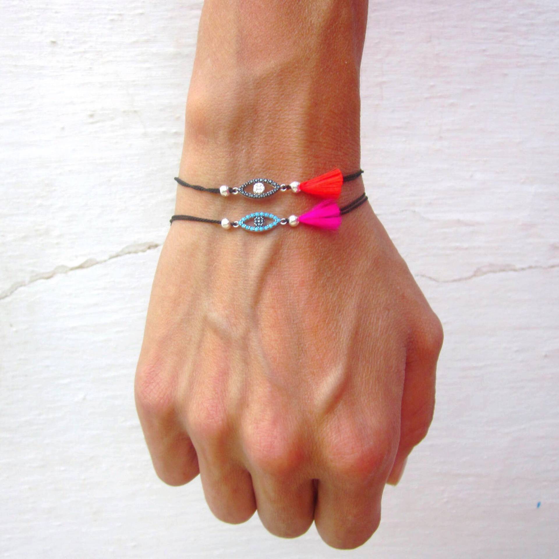 sterling Silber Cz Evil Eye Armband Mit Seidenkordel Und Quaste, Schutz Talisman sterling Silber Cz Evil Eye Armband Mit Seidenkordel Und Quaste, Schutz Talisman von pieceofART